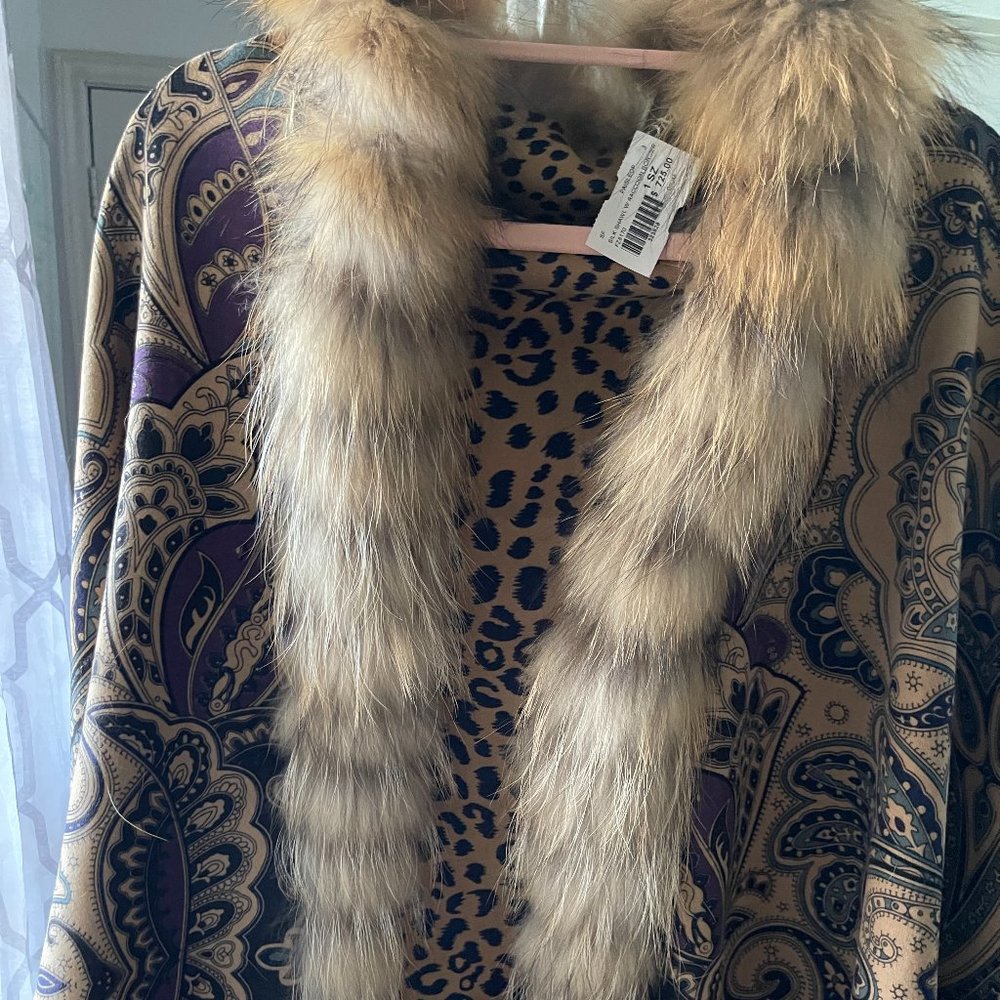 Diomi Silk Shawl with Raccoon Border